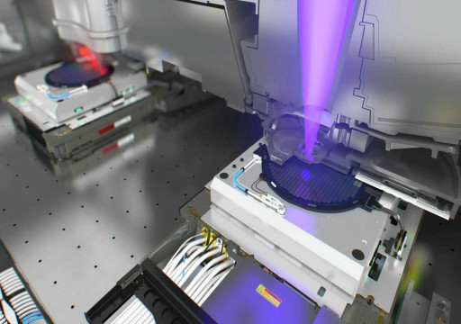 Nano-fabrication lithography system